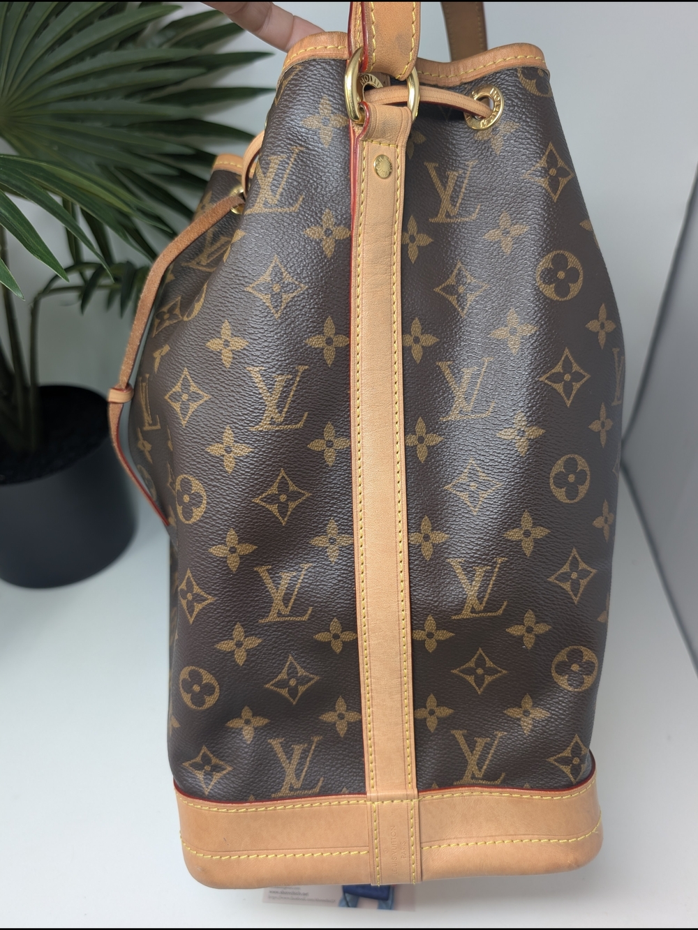 Louis Vuitton Brown‎ Monogram Noé Drawstring Bucket Bag - Picture 5 of 16